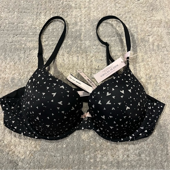 Victoria's Secret Other - Victoria’s Secret Push-up Bra 36B